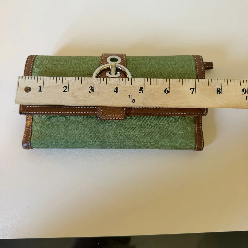 Coach SOHO Green Mini Signature C Canvas Leather Buckle Bi-Fold Wallet VTG Y2K